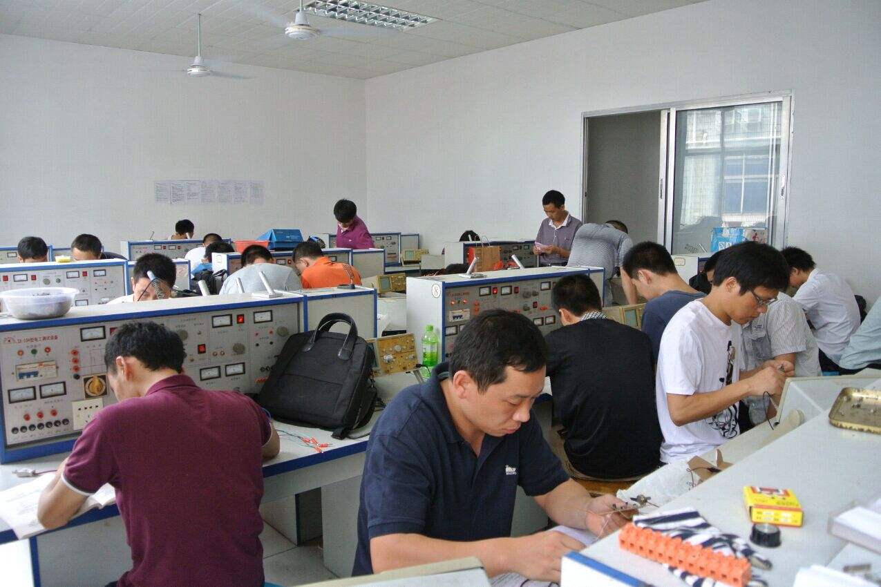 2345_image_file_copy_33.jpg