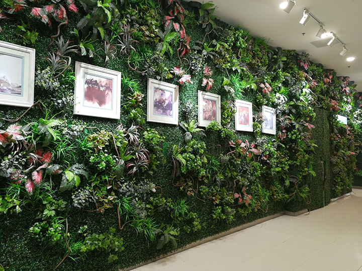 商场仿真植物墙装饰案例.jpg
