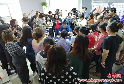微信图片_20181122100636_调整大小.jpg